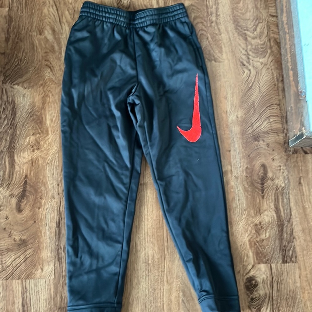 Youth medium Nike joggers